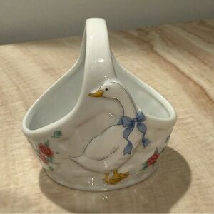 Charming White Ceramic Basket with Goose with Blue Ribbon Design